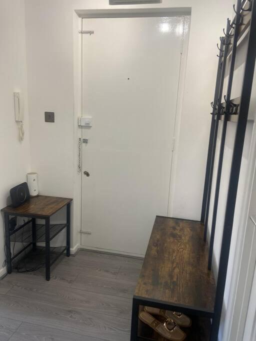 Grays Serviced Apartment Stifford Kültér fotó