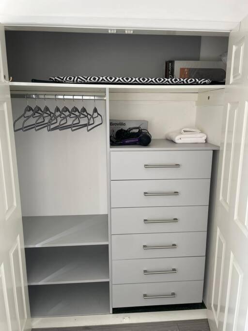Grays Serviced Apartment Stifford Kültér fotó